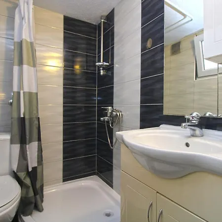 Adnan 2229 *