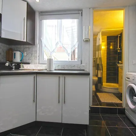 Adnan 2229 Apartament