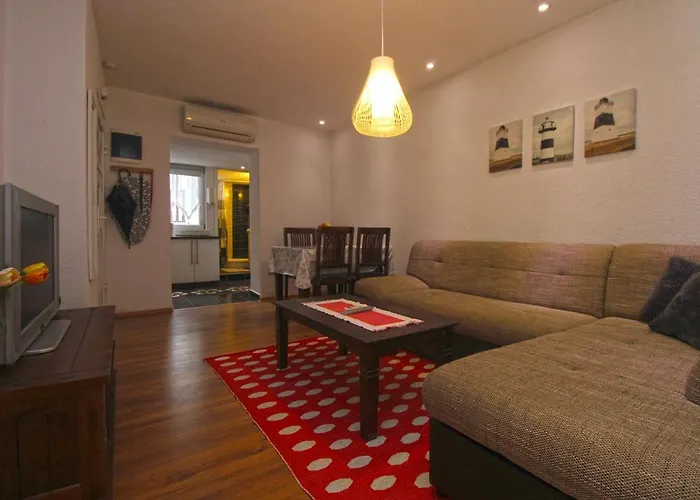 Adnan 2229 아파트